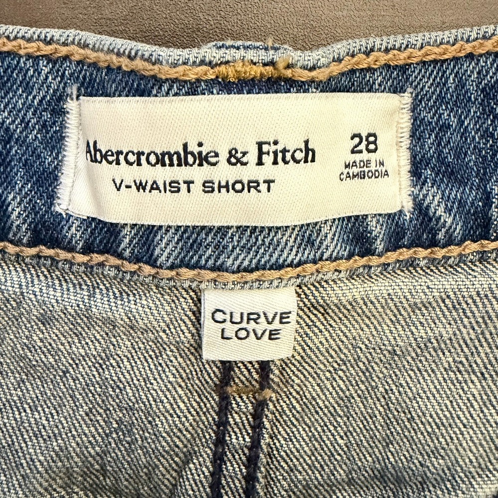 Abercrombie V Waist Short Sz 6 Curve Love Cutoff Denim 90s High Rise Edgy Raw - Picture 2 of 6
